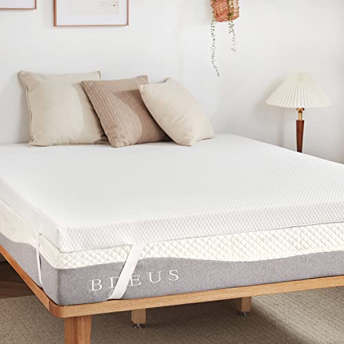 Best 2 Inch Memory Foam Mattress Topper (2023 Update) Liquid Image