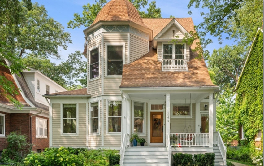 244 Laurel East Wilmette Luxury Rental Lisa Finks, Compass Real