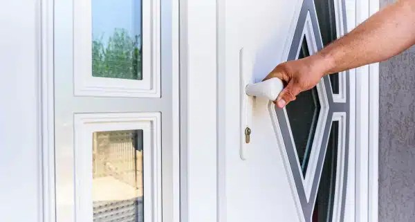 Isolation phonique porte : ce qu’il faut savoir pour obtenir la meilleure  isolation
