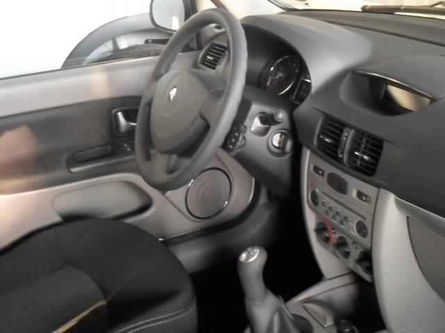 Renault Symbol 2012 precio, ficha técnica, imágenes y rivales Lista
