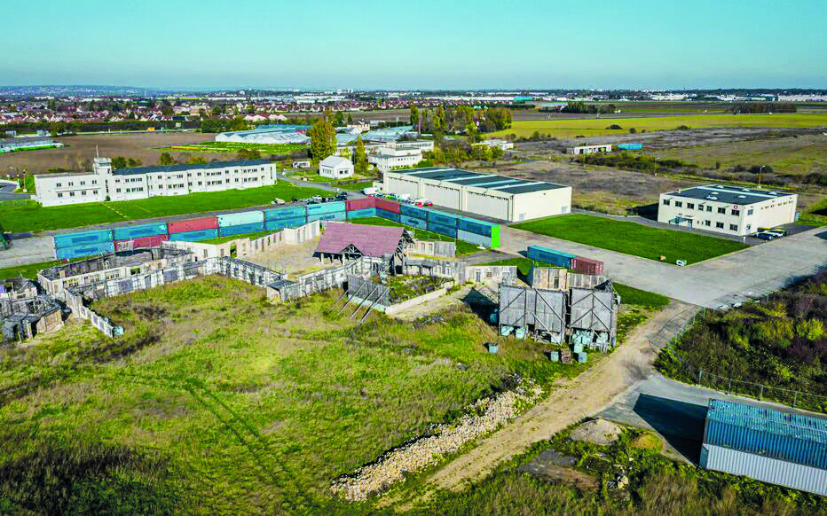 Le PlessisPâté La Base 217 sous enquête publique liti.fr