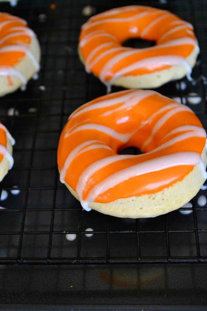 Baked Orange Creamsicle Donuts Little Bits of...