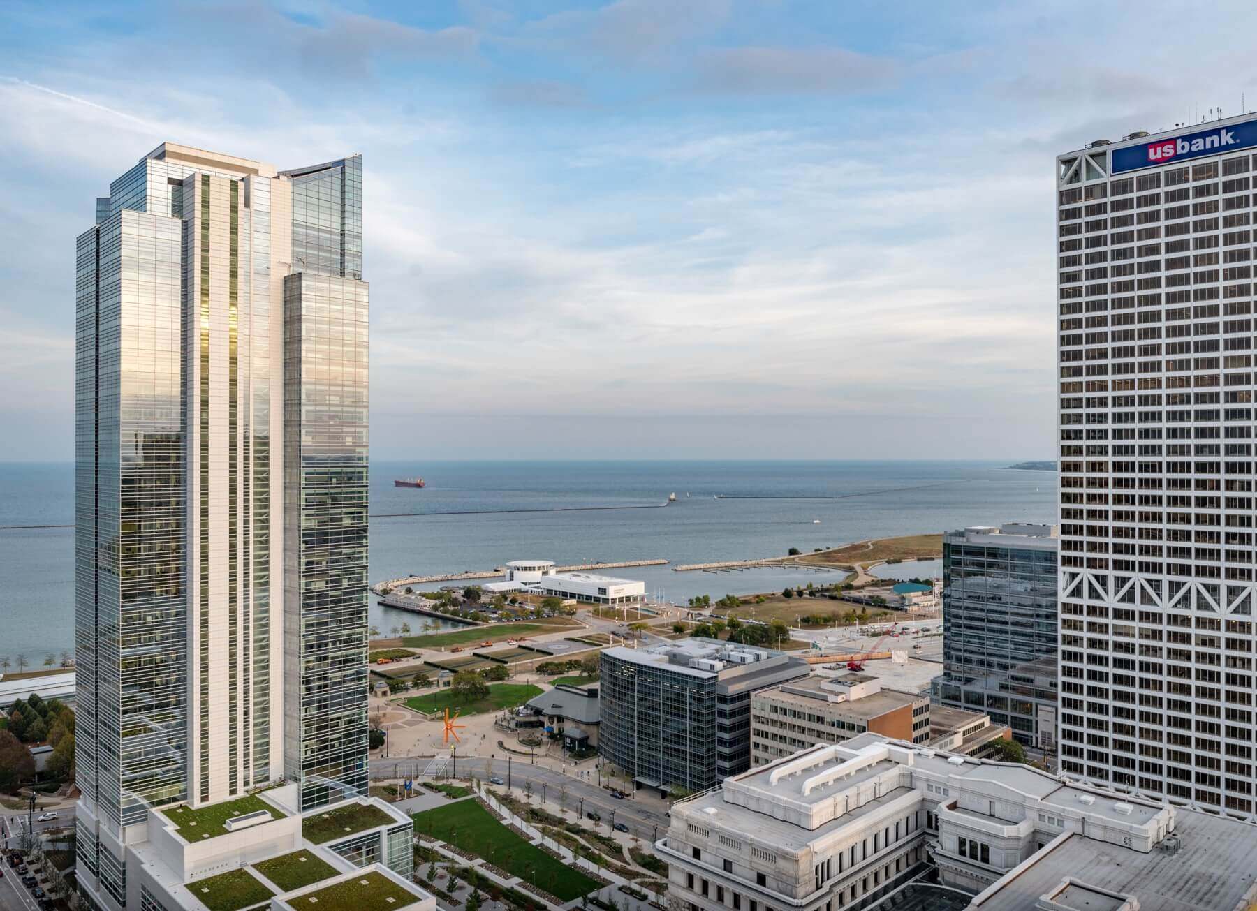 Downtown Milwaukee Apartment Pictures 7SEVENTY7 Apartment Photo Gallery