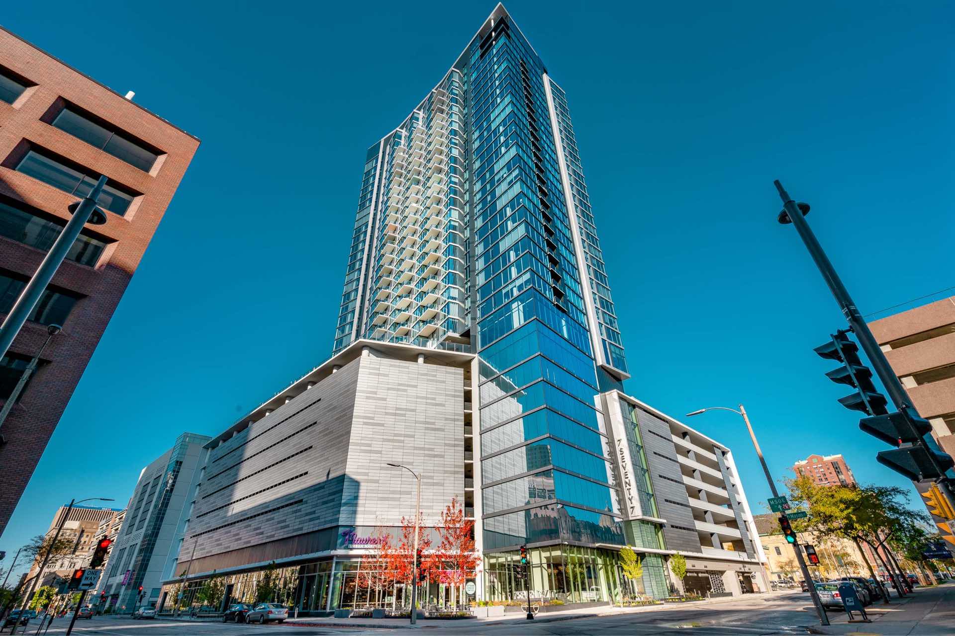 Downtown Milwaukee Apartment Pictures 7SEVENTY7 Apartment Photo Gallery