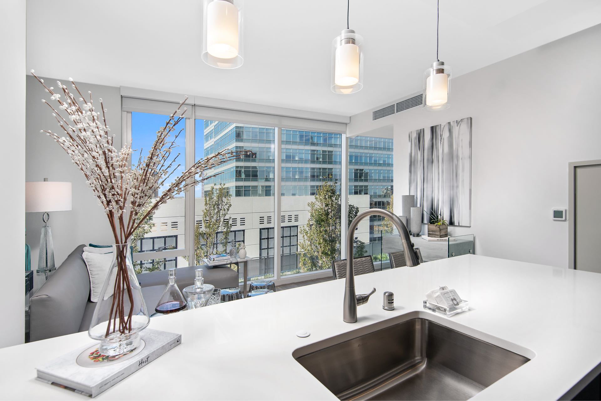 Downtown Milwaukee Apartment Pictures 7SEVENTY7 Apartment Photo Gallery