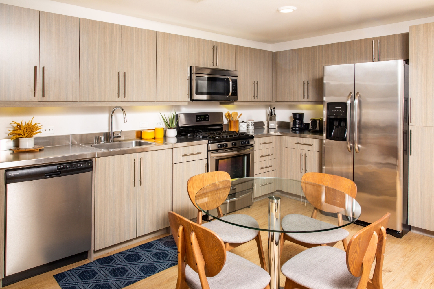 Model_Kitchen Runway Living