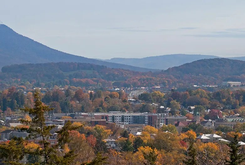 Reasons to Live in "The Burg" Why We Love Living in Harrisonburg