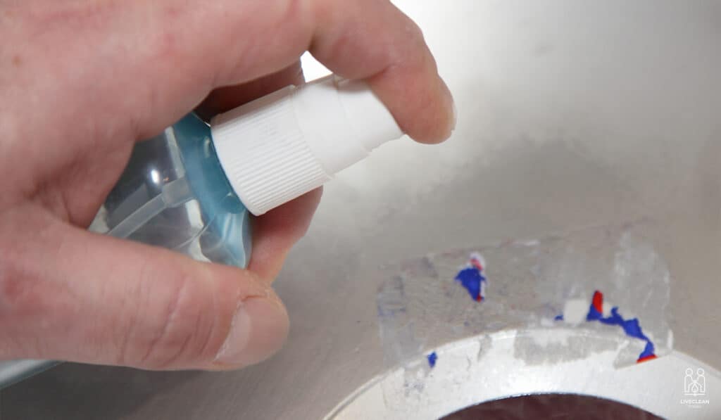 How to Remove Sticky Residue from Plastic Live Clean Today