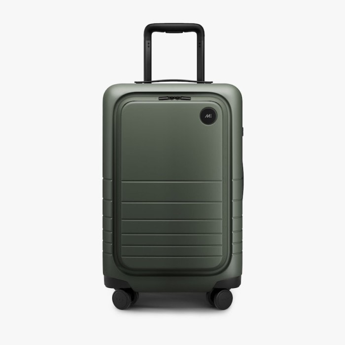 The Best CarryOn Luggage with Laptop Compartment (Monos Review) Live