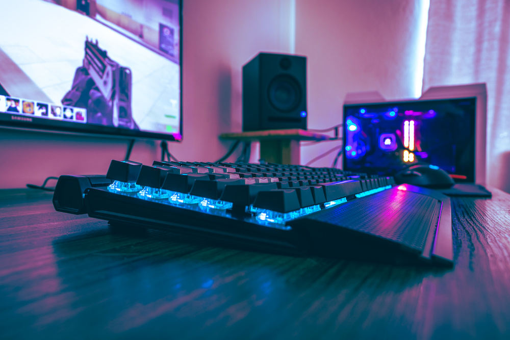 How To Organize Your Gaming Desk Livewire Dev