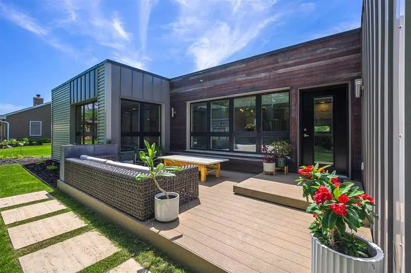 Very Cool and Modern Container House from Appleton Living in a Container