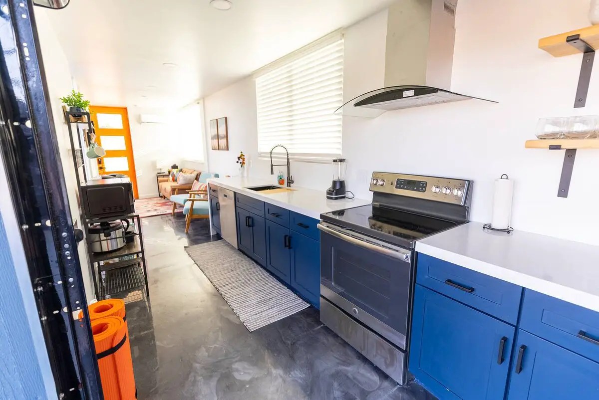 650K EcoHome from 3 Shipping Containers in Joshua Tree, CA