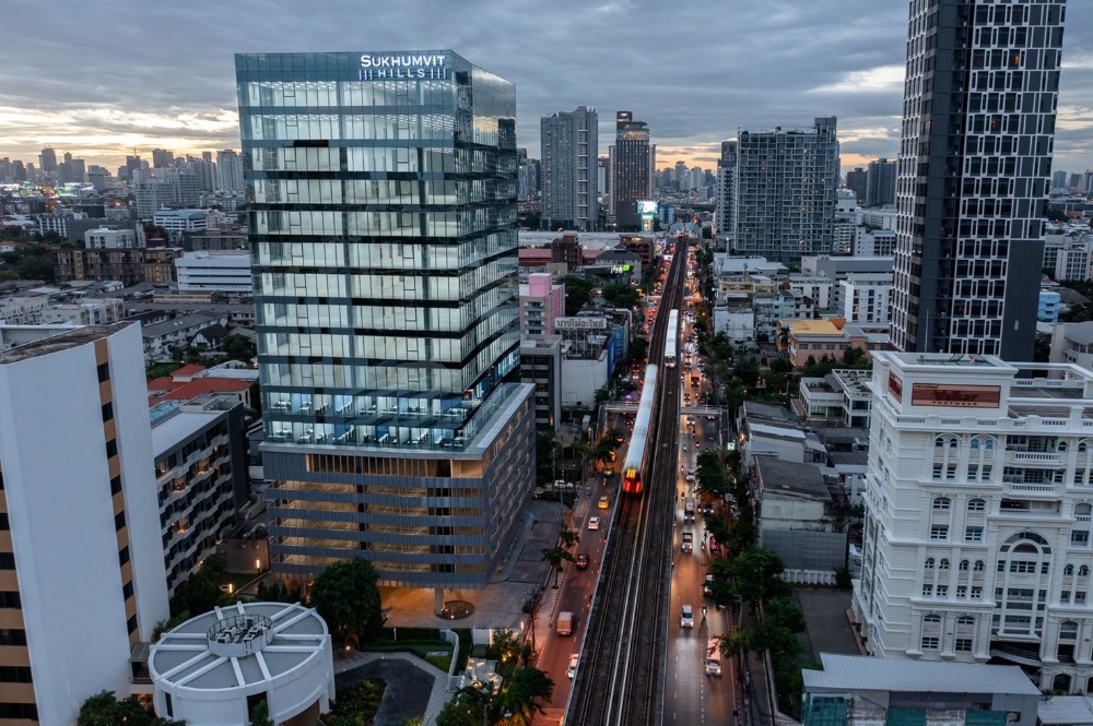Sukhumvit Hills Office for rent on Sukhumvit Road, near BTS On Nut and