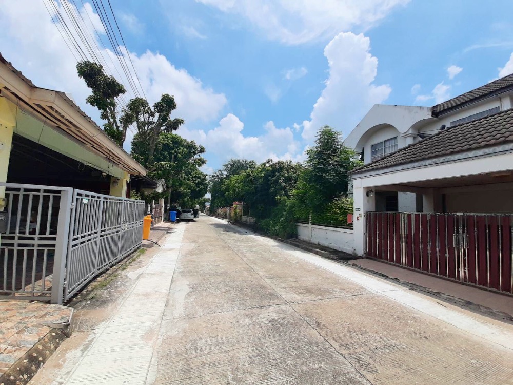 For sale cheap!! Large single house 🏡Royal Park Ville Suwinthawong🏡