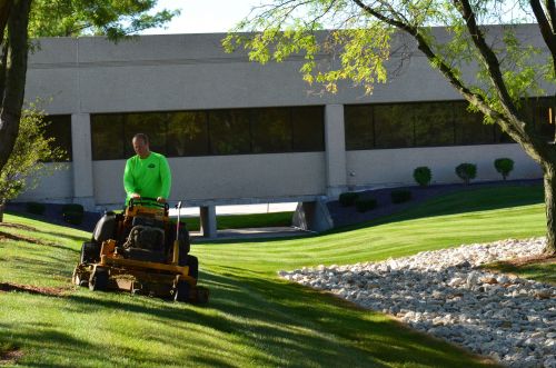 Commercial Mowing Services Serving Bloomington IL