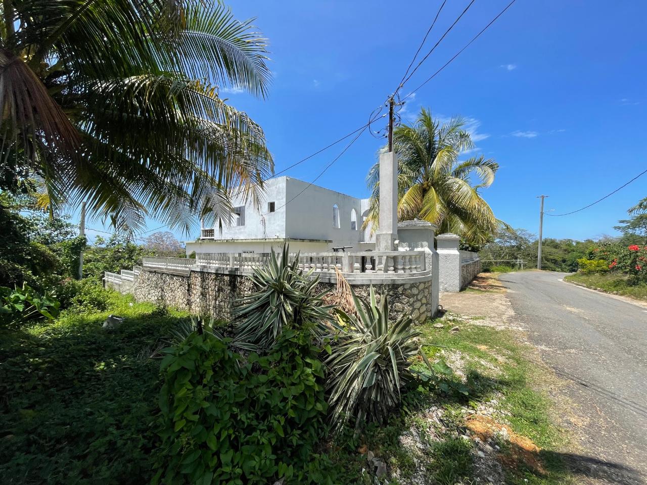 Great Pond Multi Family Home (5B/4BT) Ocho Rios, Jamaica LocatorZONE