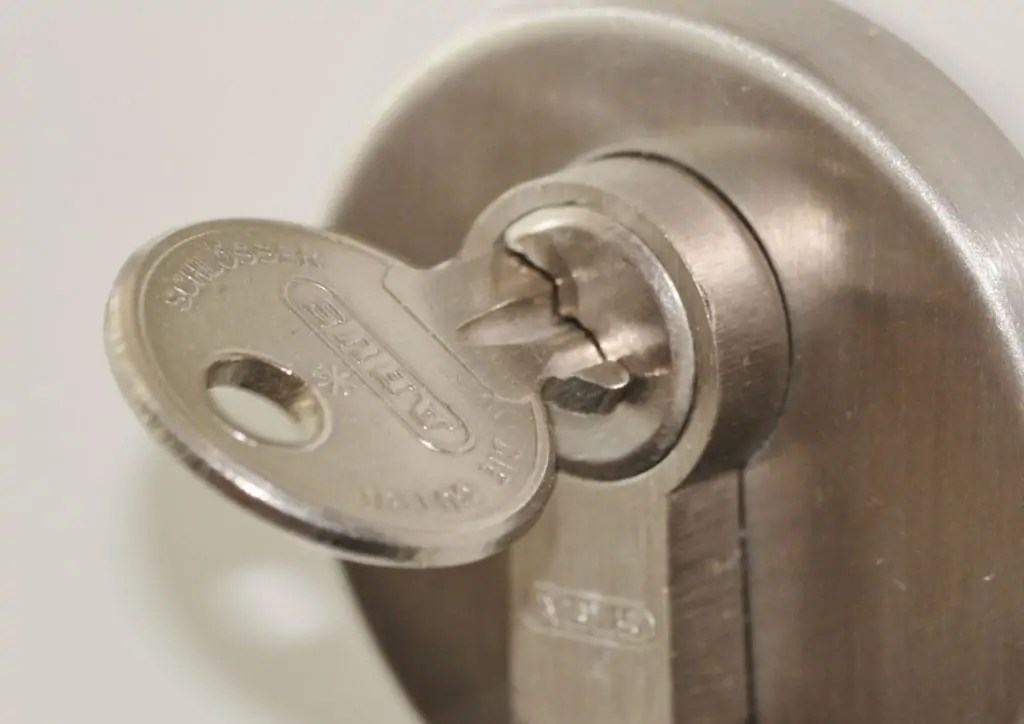 What door lock do I have? Identifying different types of door lock