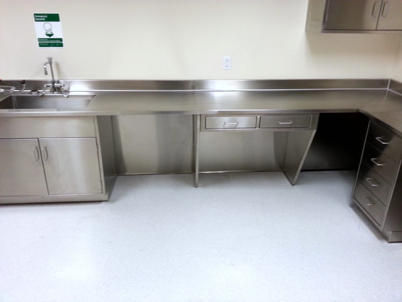 Stainless Steel Wall & Base Lab LOC Scientific