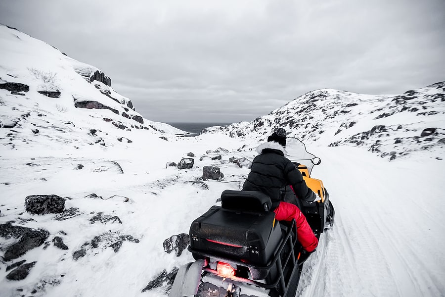 3 Reasons to Reserve a Snowmobile Rental from Lofty Peaks