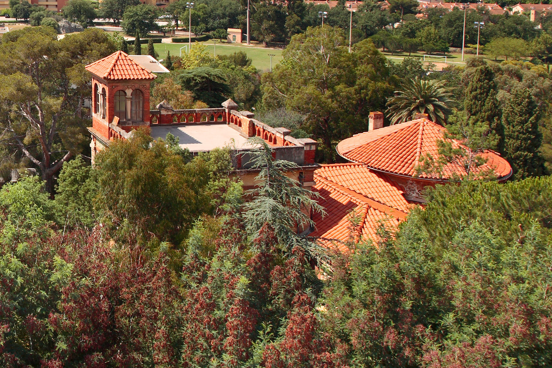 Château Horace à la LondelesMaures programme rénové