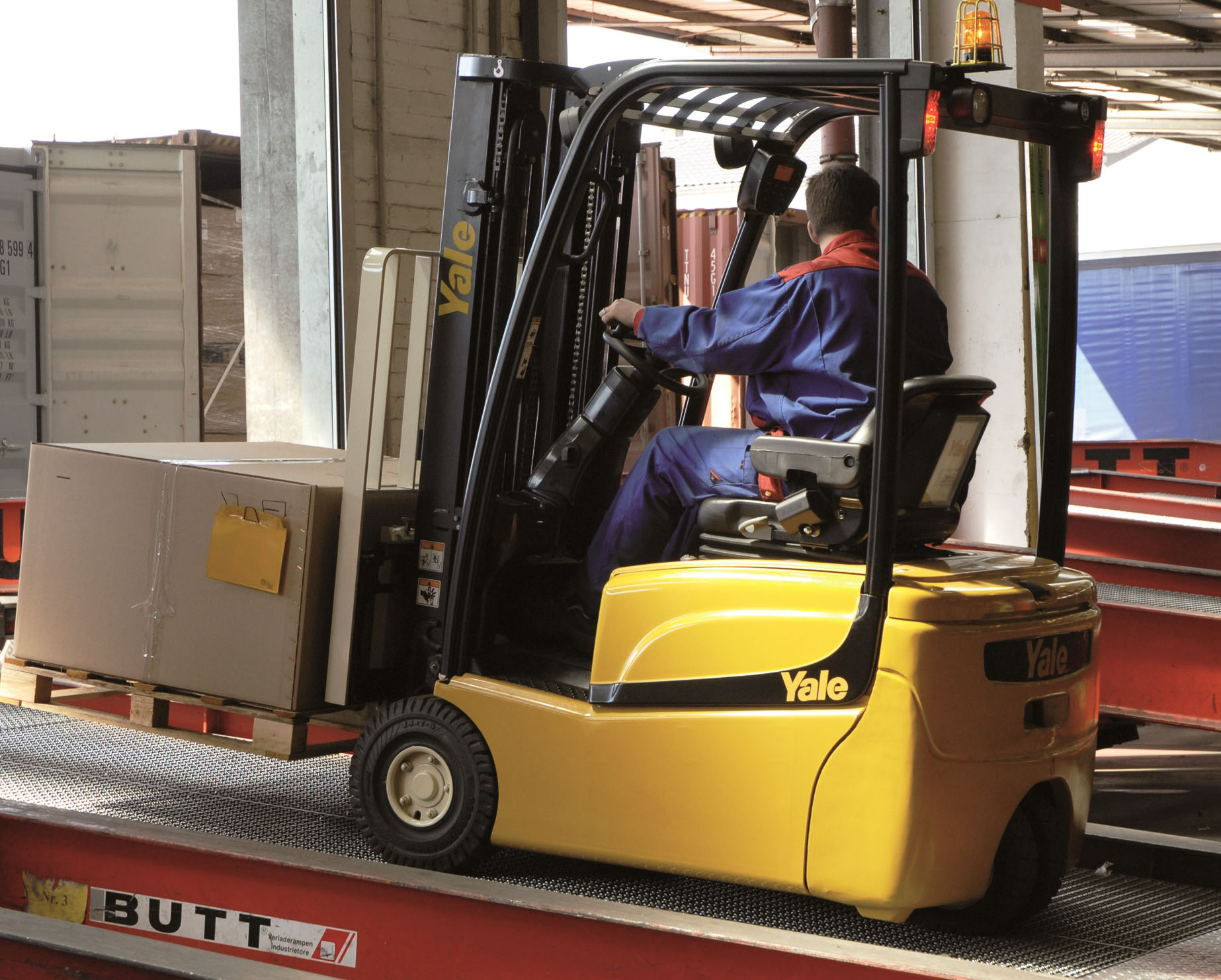 Yale launches Europe’s most energy efficient electric forklift
