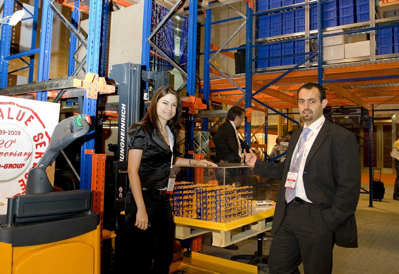 Latest highefficiency solutions on show at Materials Handling in Dubai Logistics Middle East