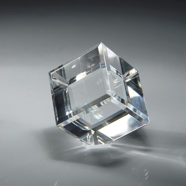 Chamfered Crystal Glass Cube, Optical Crystal Beveled Diamond Cube, K9