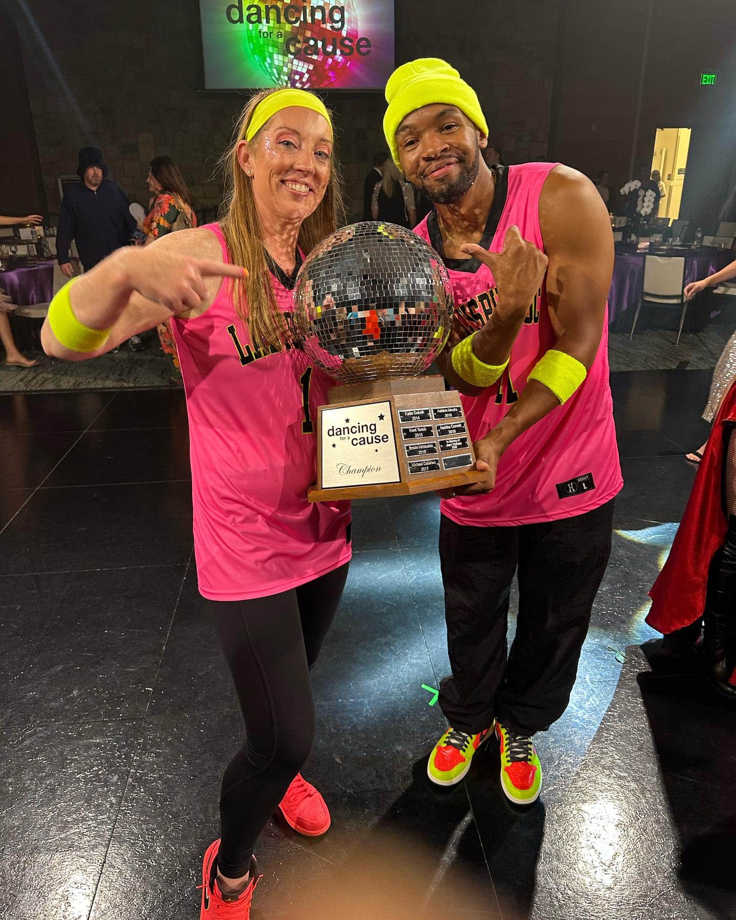 Dr. Grunch wins 'Dancing for a Cause' top prize Longstreet Clinic(08)