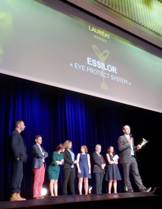 Essilor gana el Silmo d'Or por Eye Protect System Revista óptica