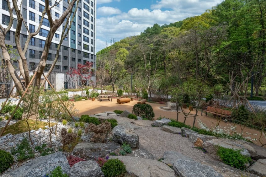 Pangyo Firsthill Prugio Apartment Complex Landscape LOOP Design Awards