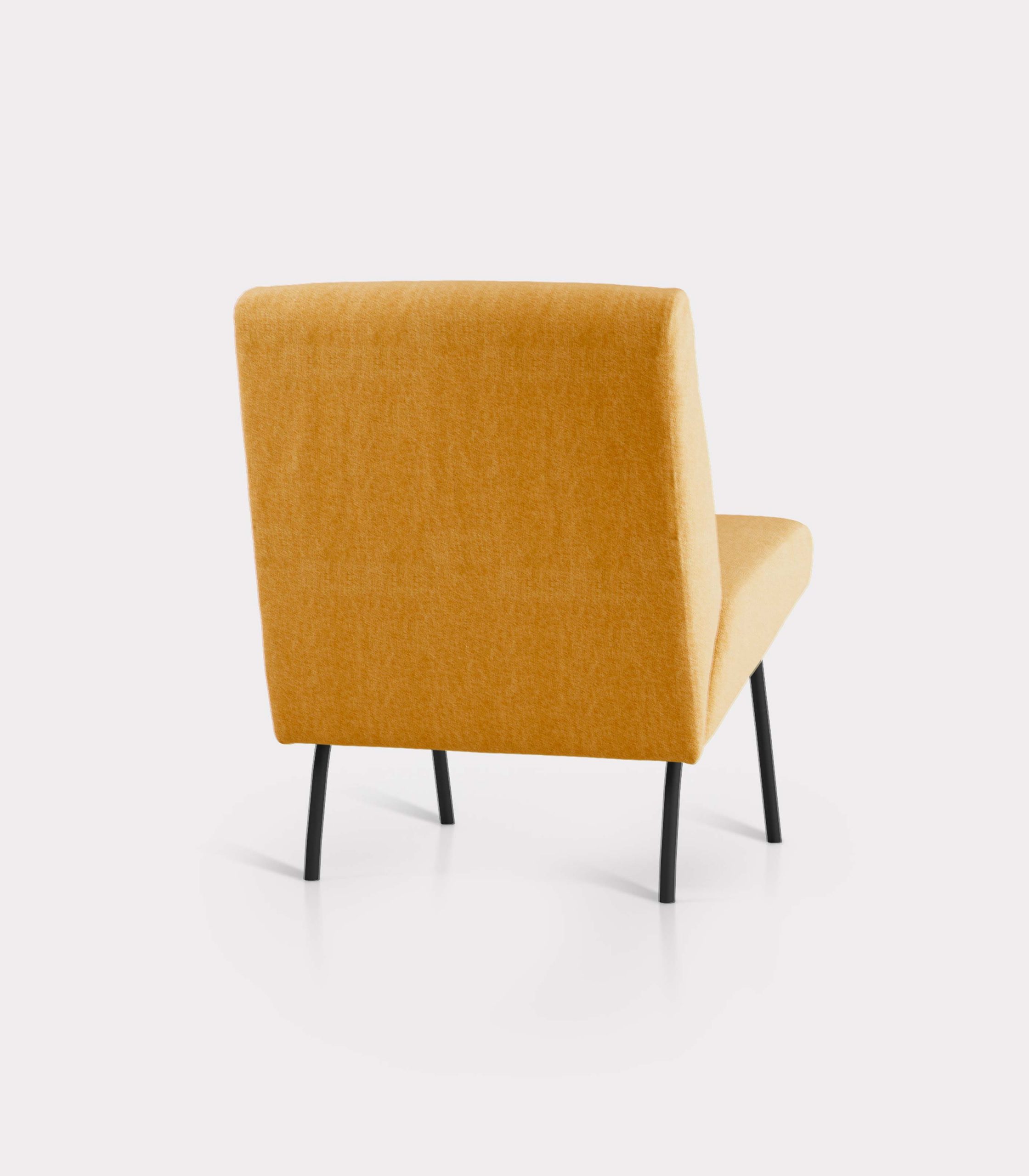 Poltroncina gialla in tessuto bouclé Loopo
