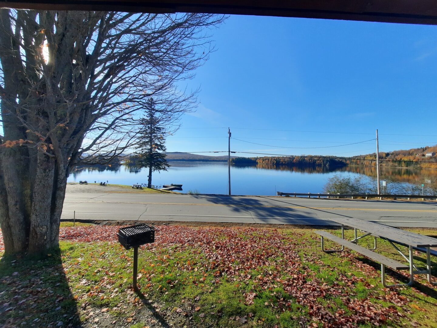 Lake View 1 Lopstick