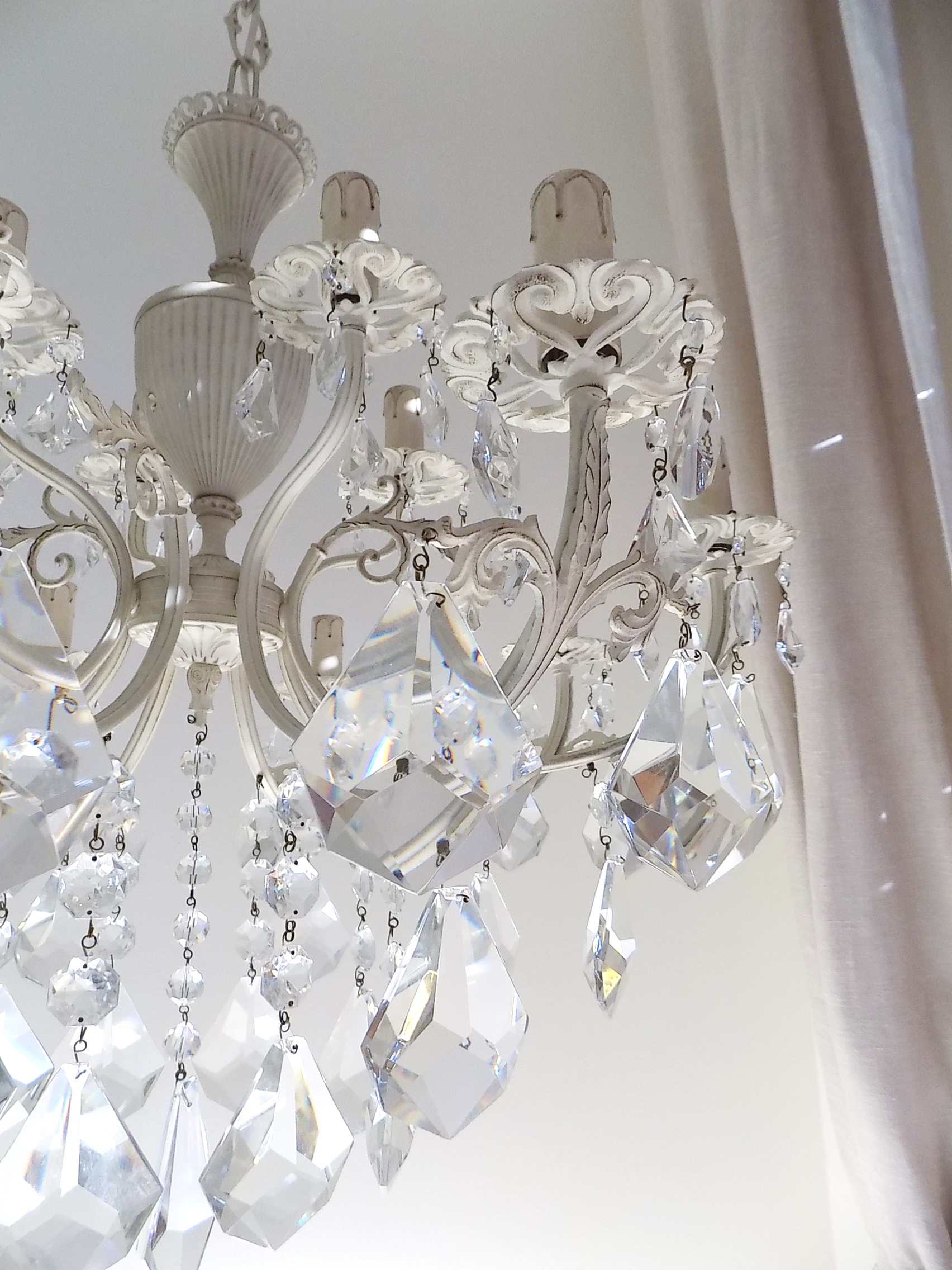 Shabby chic ivory chandelier 12 lights Lorella Dia