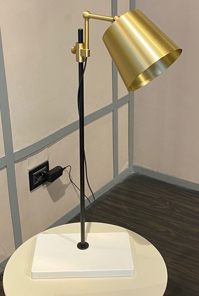 KARAKTER Lab Light Table Lorusso Arredamenti