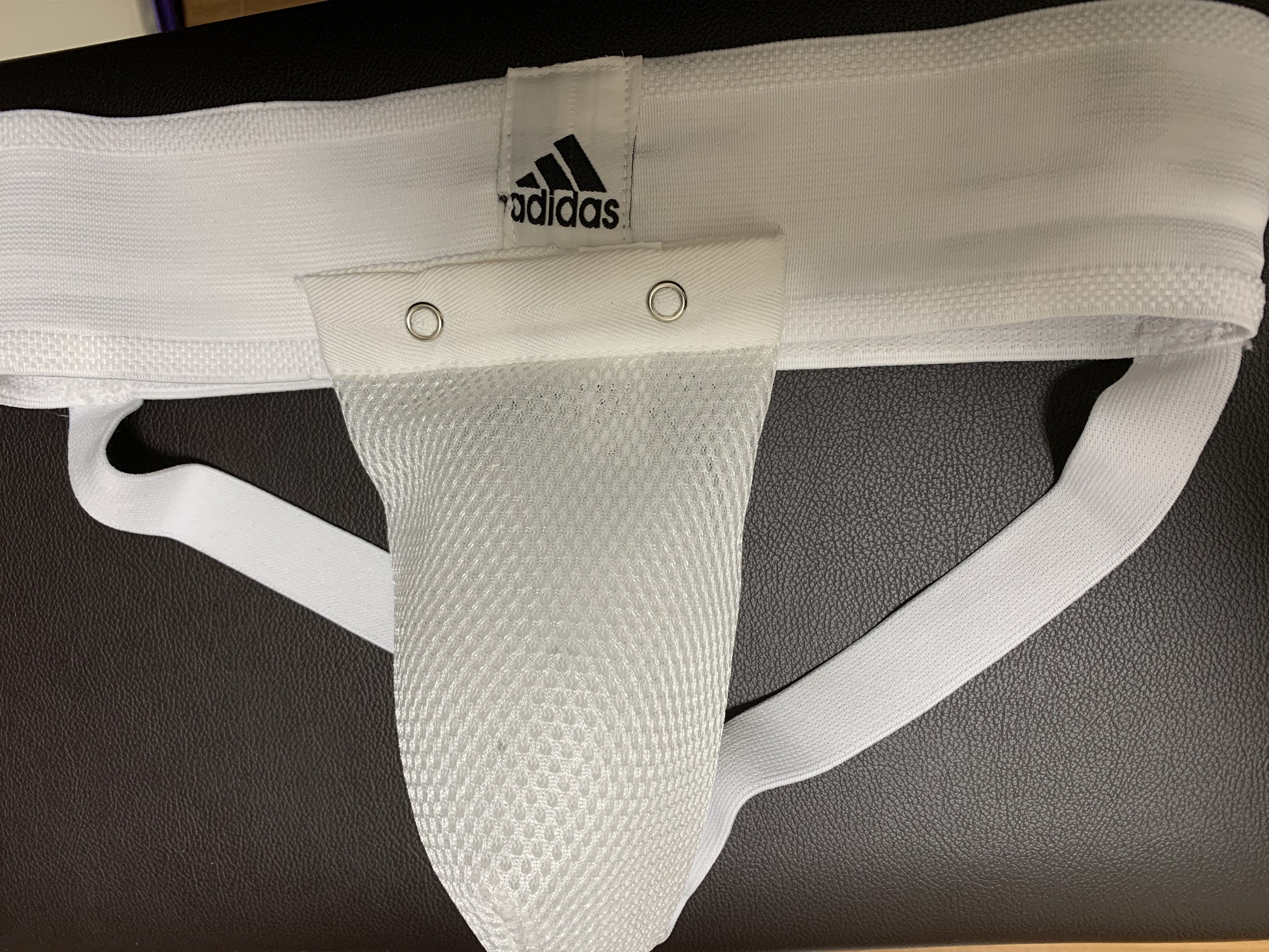 子育て中の父親に薦めたい 子供からの金的攻撃をガードする防具 ひとりアウトプット広場