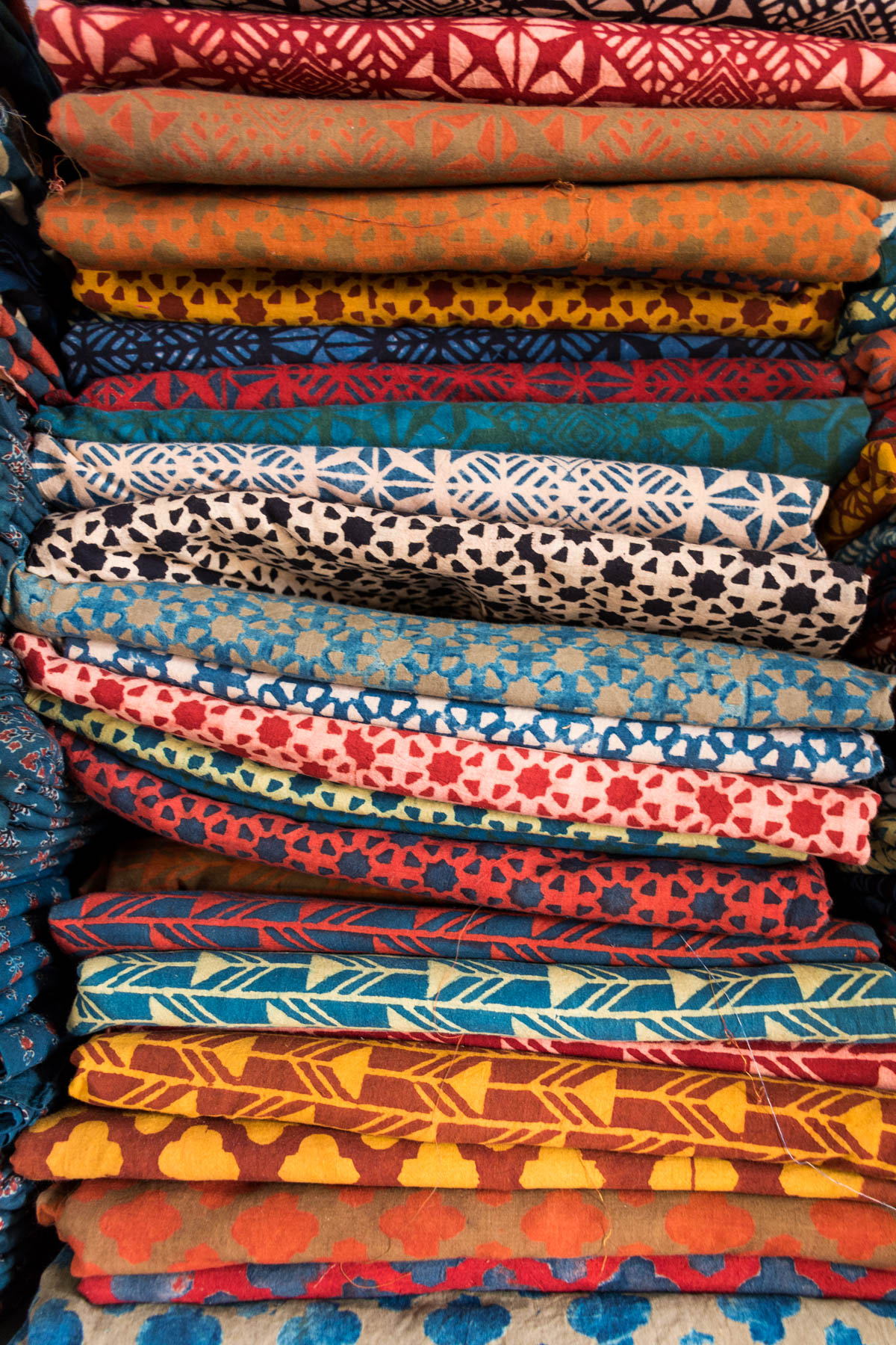 The Vibrant Textiles And Crafts Of Kutch, Gujarat Lost With Purpose