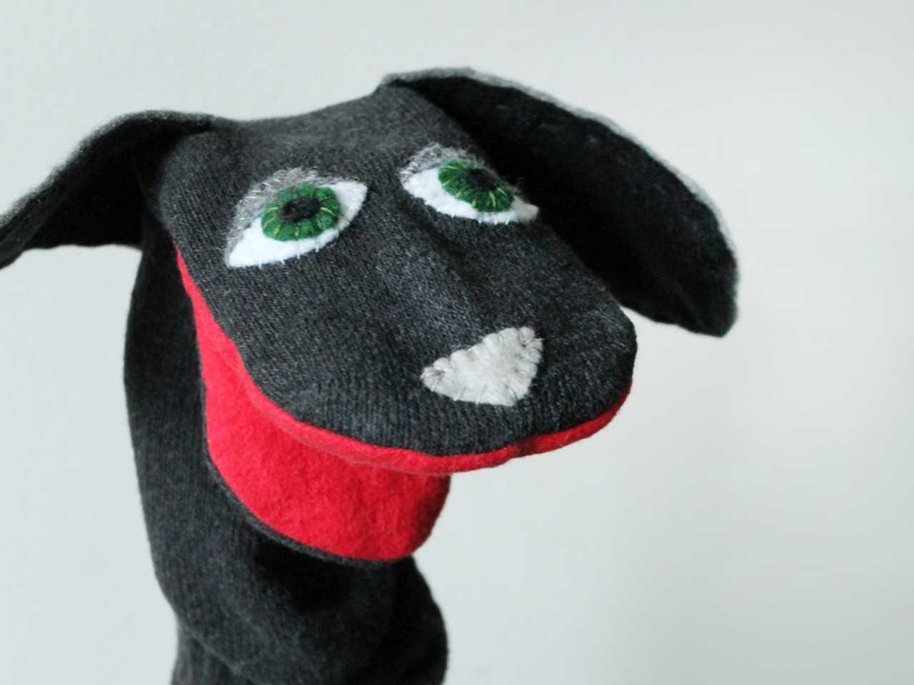 How to Make a Sock Puppet That Looks Like a Dog Loulou