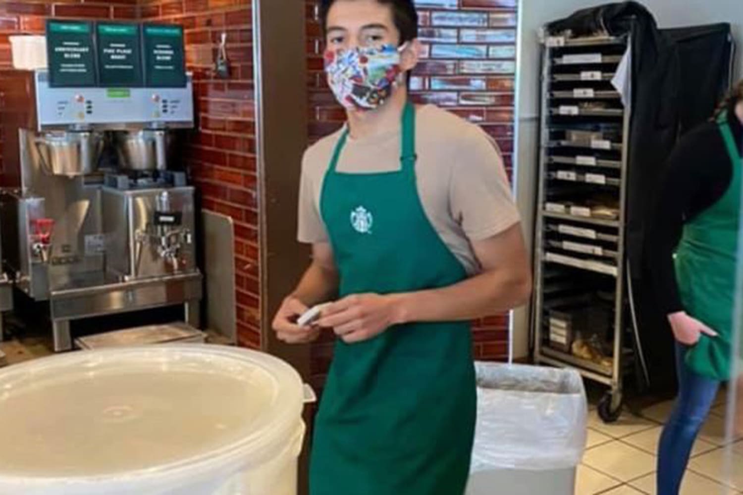 Starbucks Barista Gets 47K in Tips After San Diego Woman Shames Him