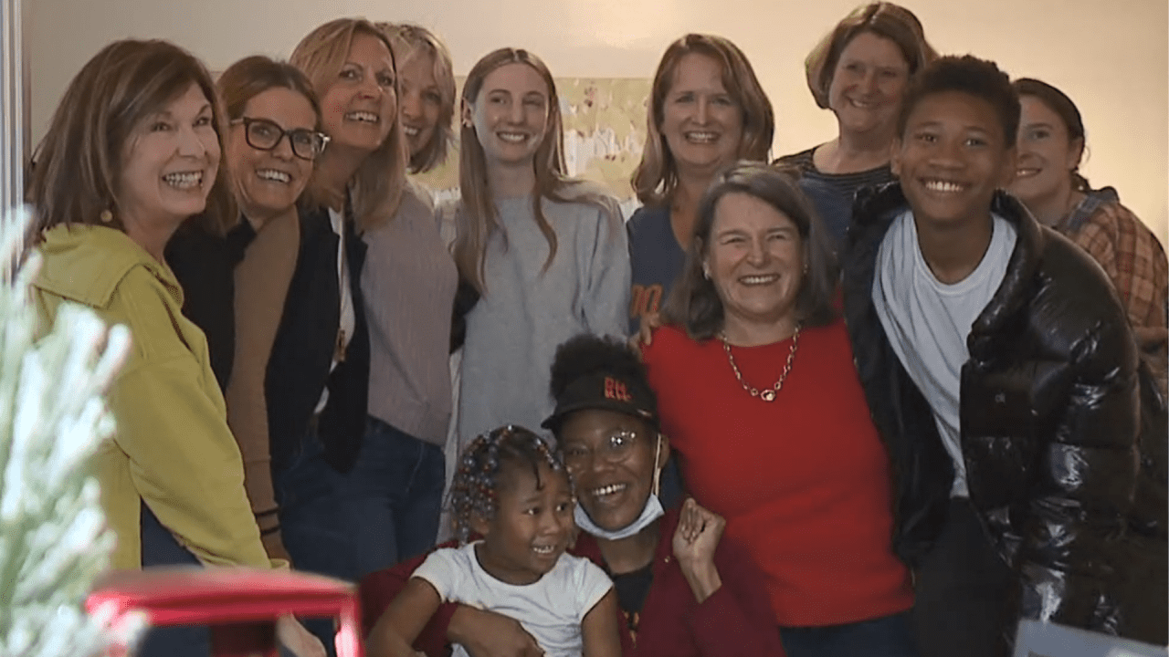 Customer Surprises Beloved Dunkin' Employee Who Was Evicted from Home