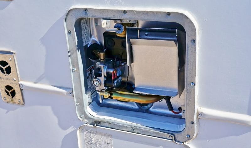 Replacing Our Leaking Suburban SW6DE RV Water Heater