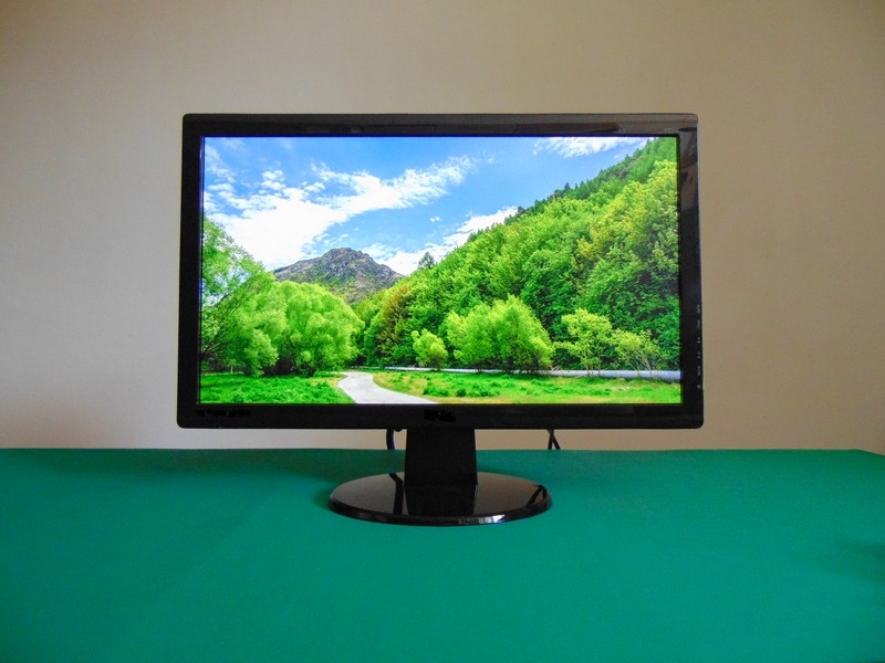 Low Emissions Office Equipment Low EMF LCD monitor