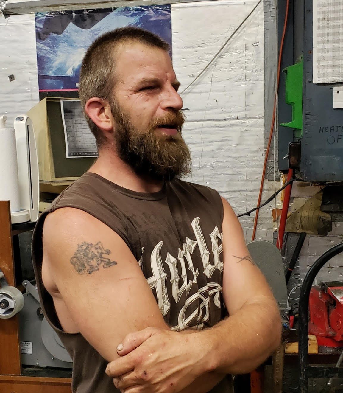 Jeff The Lower Unit Stores Shipping Manager