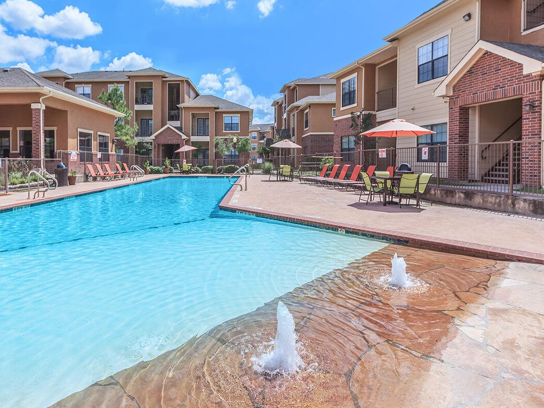 Meadowlands Apartments 12424 Steeple Way Blvd, Houston, TX 77065