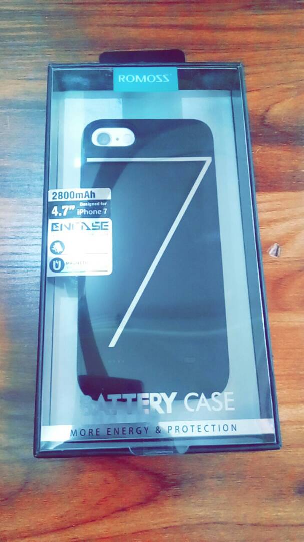 romoss encase 2800mah battery power