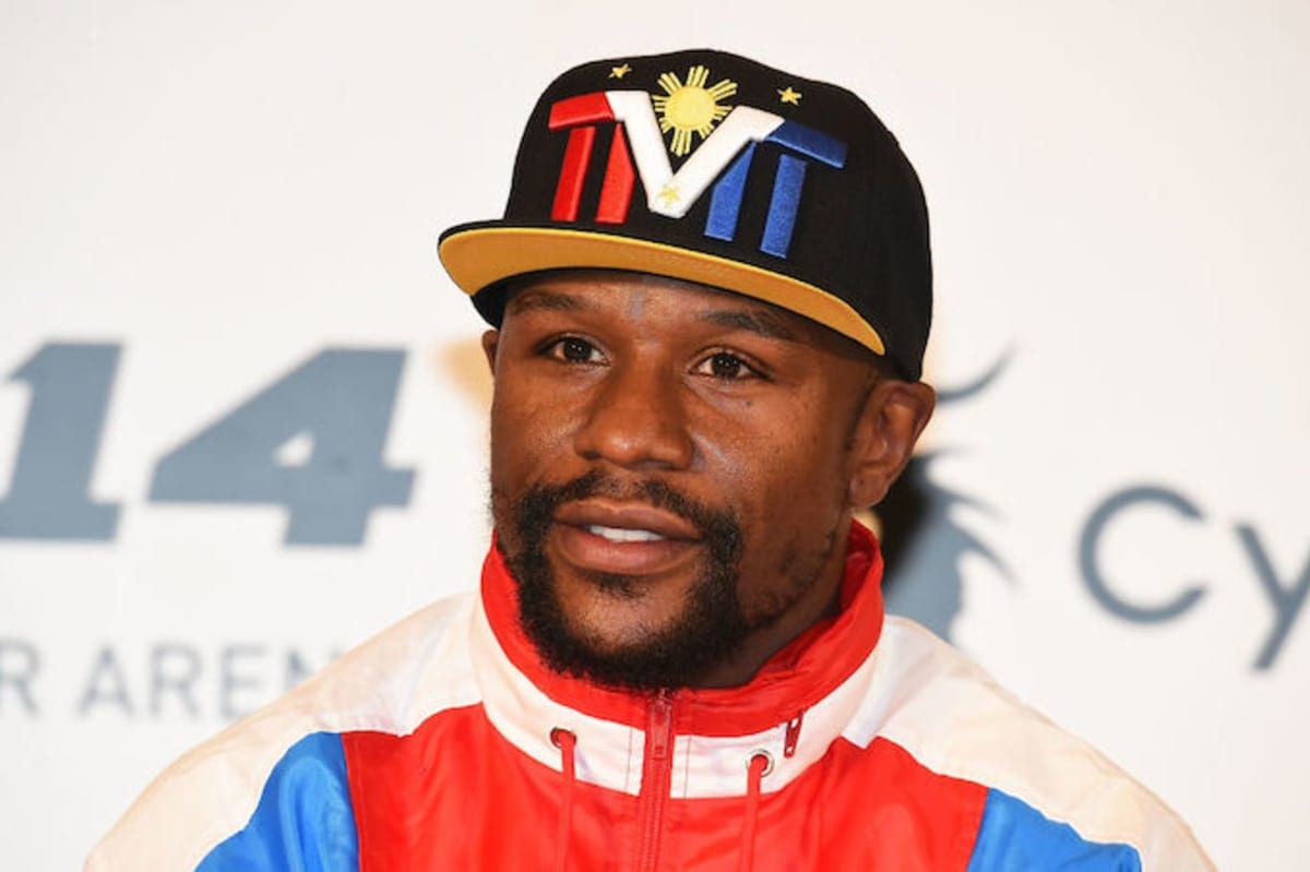 Floyd Mayweather Names The 'Best MMA Fighter In The World'