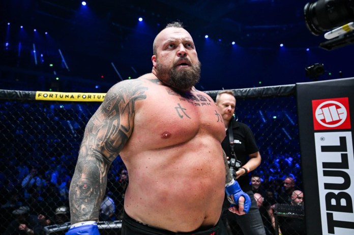 El hombre fuerte Eddie Hall disecciona su victoria sobre Mariusz Pudzianowski, dentro de su nocaut de 30 segundos