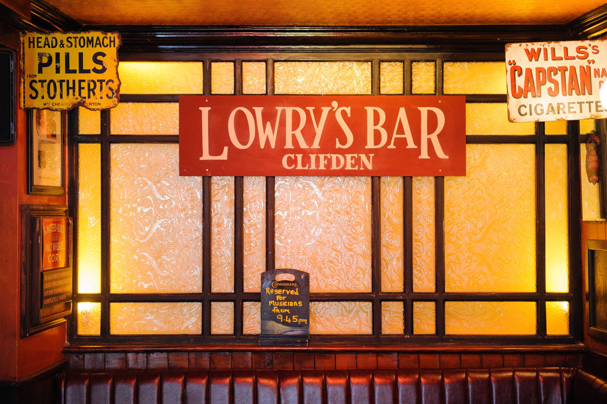 Gallery Lowry's Bar