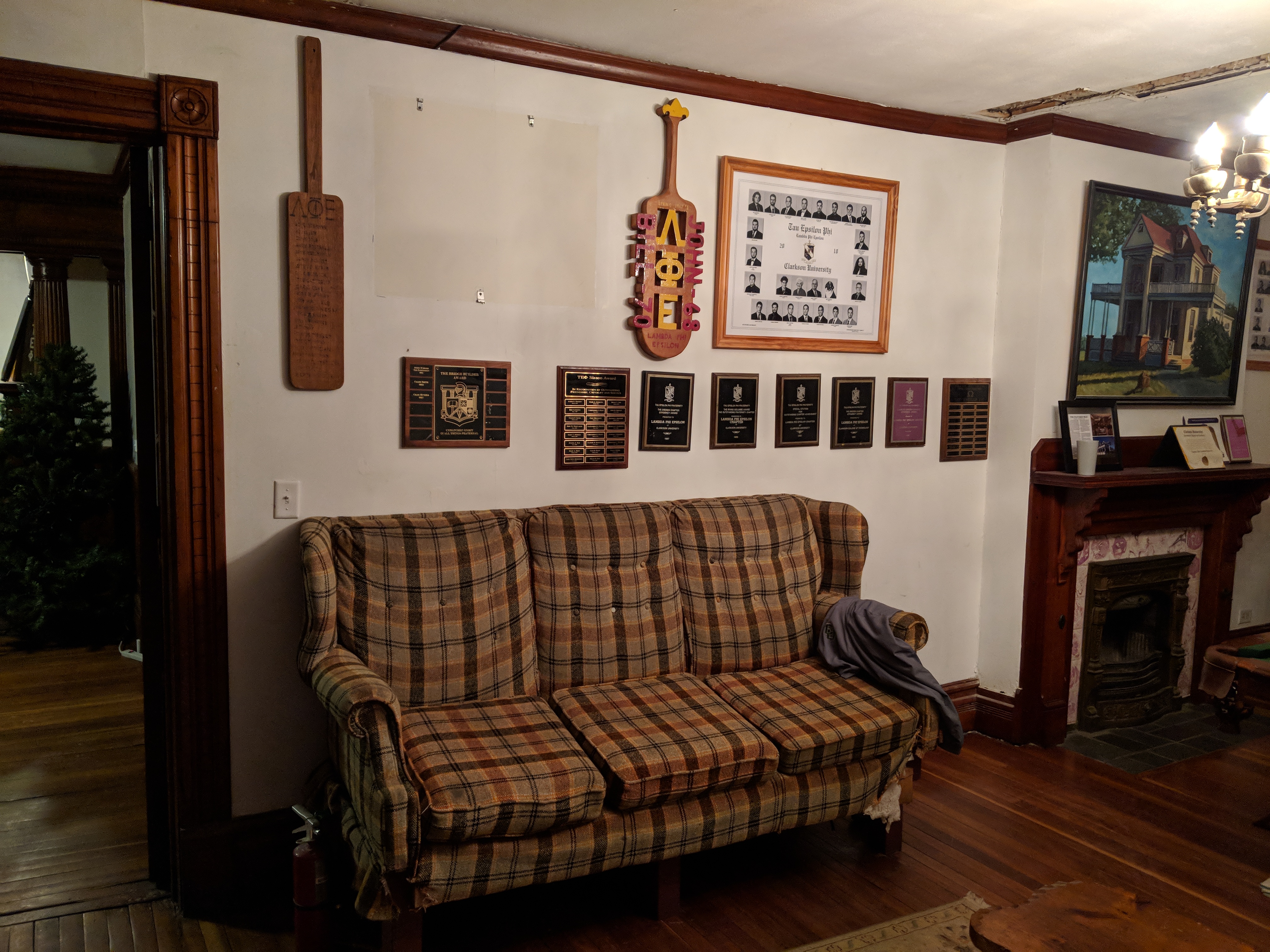 Front Room ΛΦΕ Alumni Association