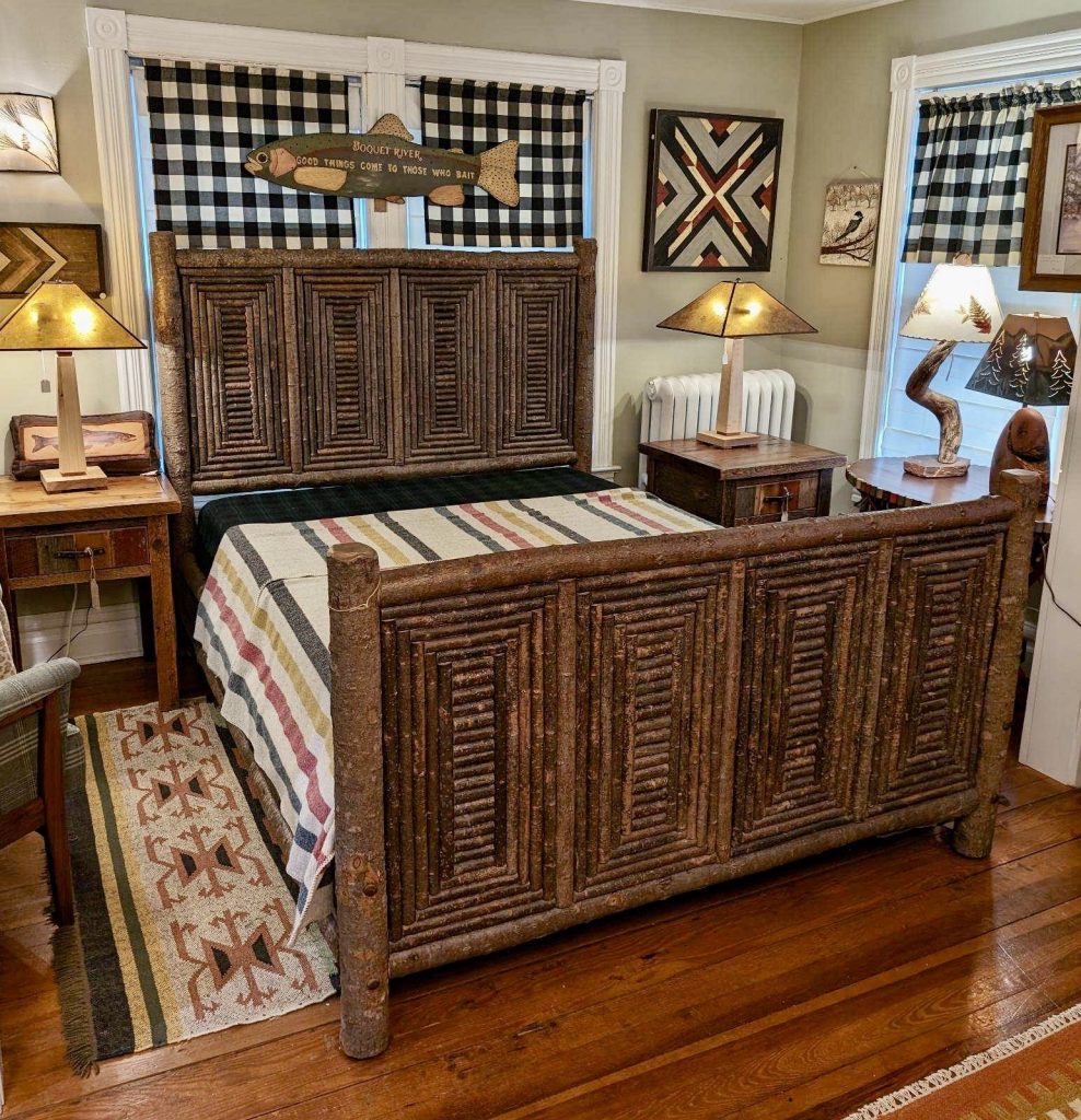 Saranac Queen Rustic Bed L.Post Rustics Adirondack Furniture