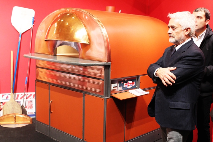 #lsdm #Parigi la rivoluzione elettrica della pizza napoletana